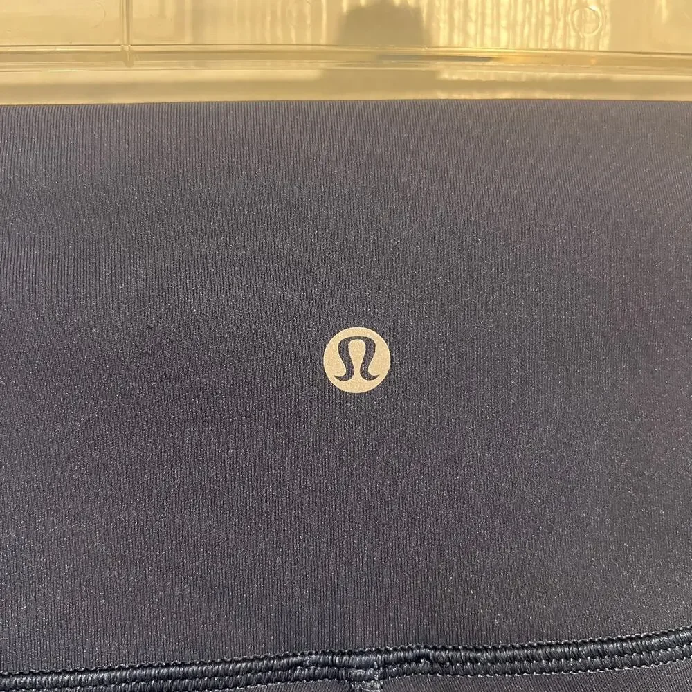 Lululemon Leggings navy - Picture 7 of 9
